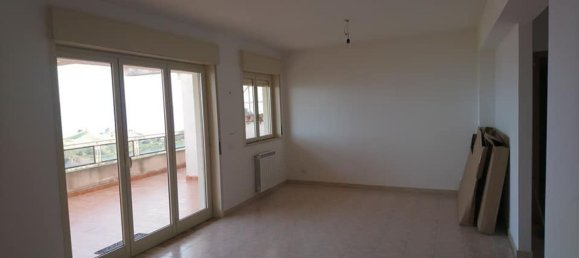 5-salle Penthouse à Messina, Italy No. 253787 40