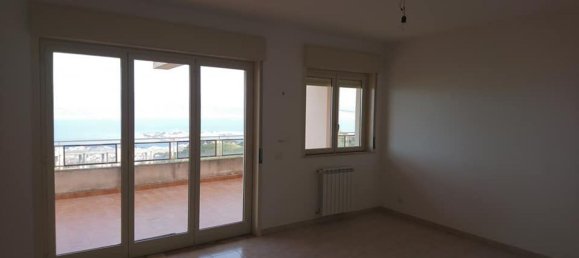 5-salle Penthouse à Messina, Italy No. 253787 39