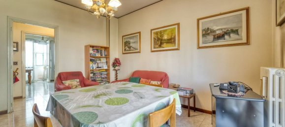 3 rooms Apartment in Melegnano, Italy No. 290581 8