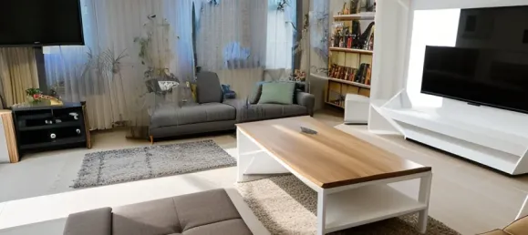 Apartamento de 6 habitaciónes en Dusseldorf, Germany No. 8500 2