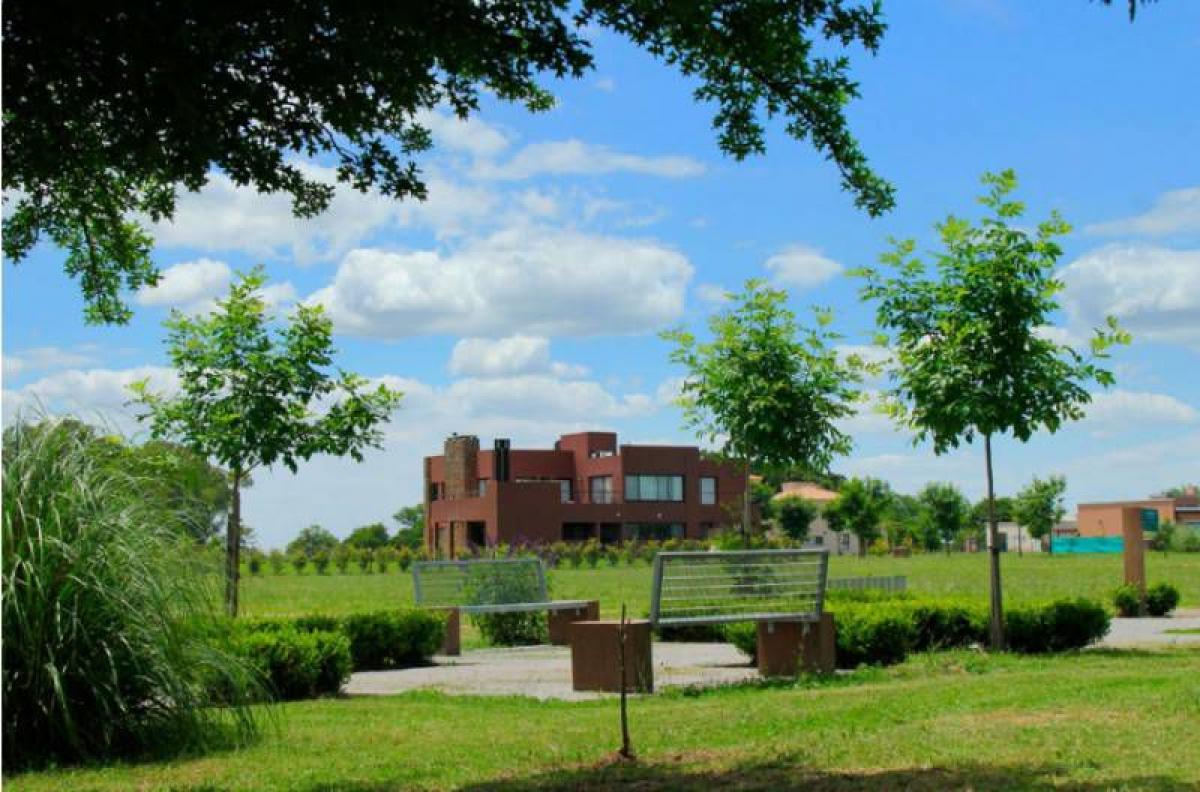  Land in Escobar, Argentina No. 33791