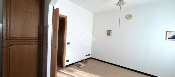 Apartamento T2 em Serra Riccò, Italy N.º 137846 12