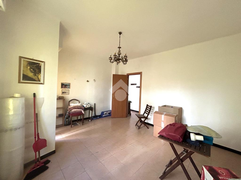 Apartamento T2 em Serra Riccò, Italy N.º 137846