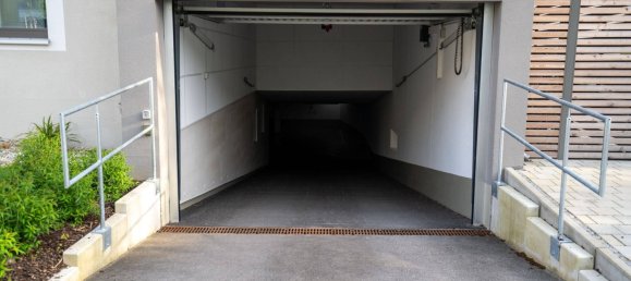 Parkplatz in Landshut, Germany, Nr. 56527 2