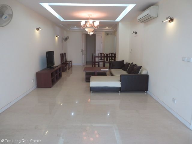3 bedrooms Apartment in Tay Ho, Vietnam No. 4023