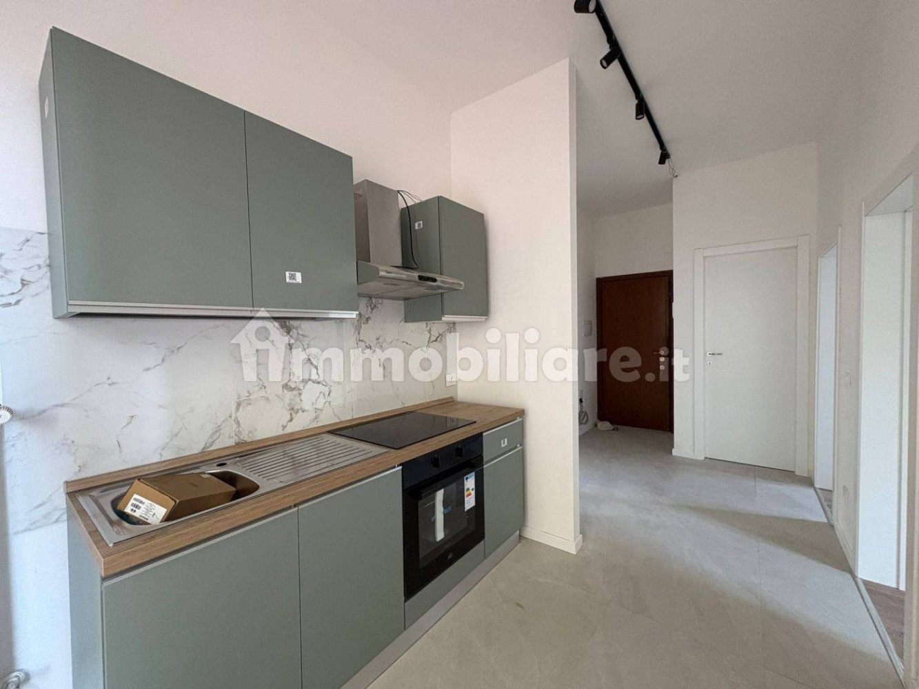 3 bedrooms Apartment in Florence, Italy No. 370698