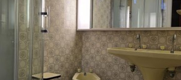 6 bedrooms House in Poitiers, France No. 311606 10