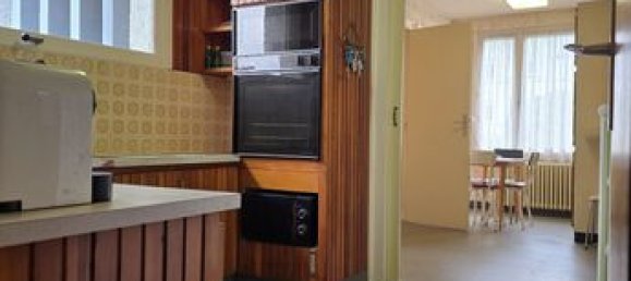 6 bedrooms House in Poitiers, France No. 311606 3