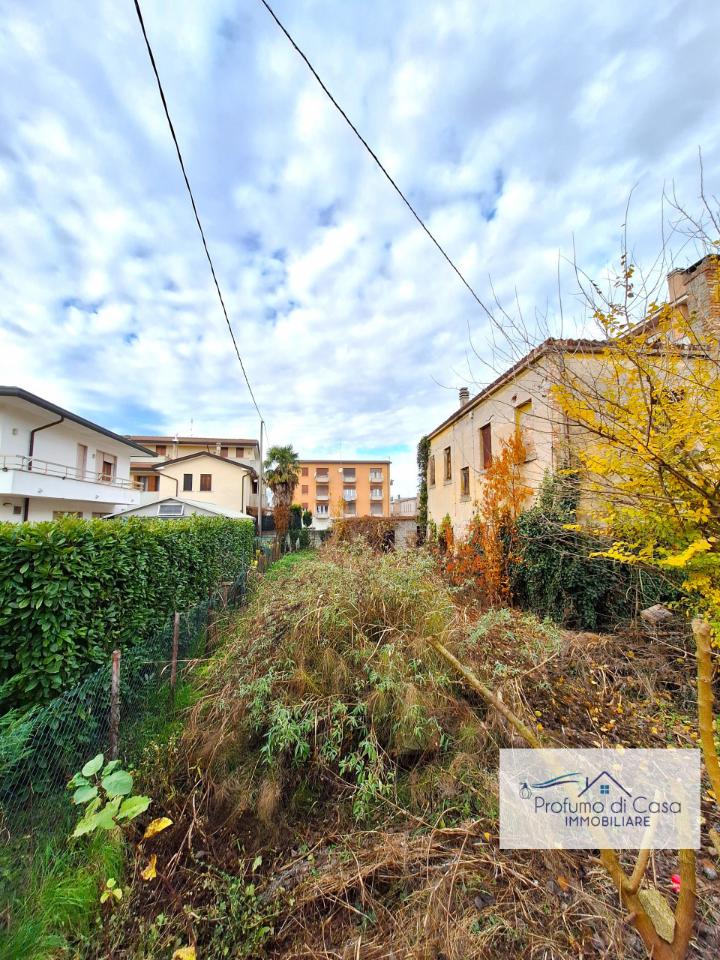 5 rooms House in Stra, Italy No. 112021