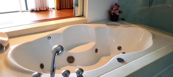 2 bedrooms Condo in Pattaya, Thailand No. 5357 7