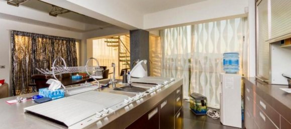 3 bedrooms Apartment in Nicosia, Cyprus No. 24943 8