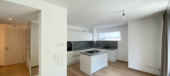 Apartamento de 3 divisões em Dobling, Austria N.º 214104 2