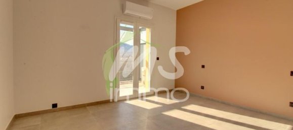 Apartamento de 3 dormitorios en Gap, France No. 304583 5