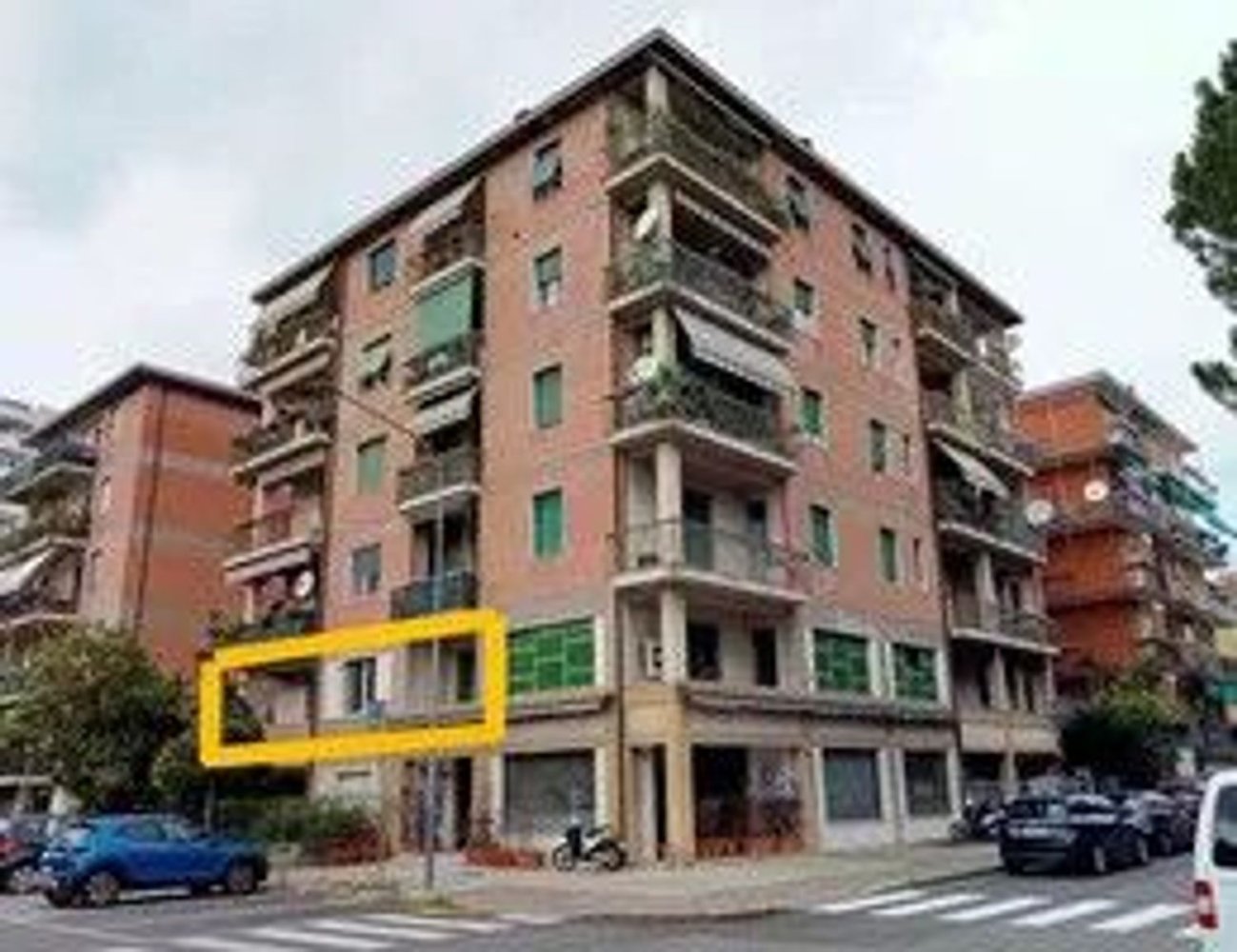 4 rooms Apartment in Verona, Italy No. 215689