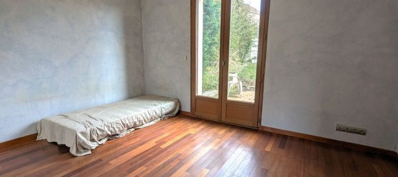 Casa de 5 dormitorios en La Ville-du-Bois, France No. 165249 4