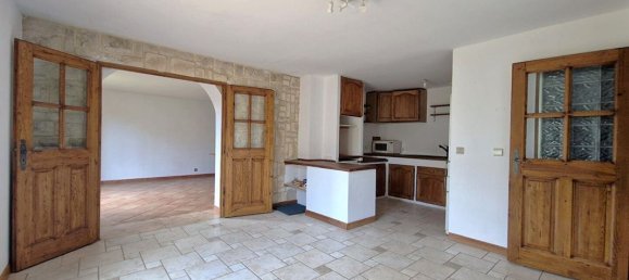 Casa de 5 dormitorios en La Ville-du-Bois, France No. 165249 2