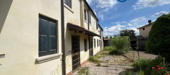 4 rooms House in Villanova Marchesana, Italy No. 166050 27