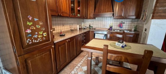 4 rooms House in Villanova Marchesana, Italy No. 166050 11