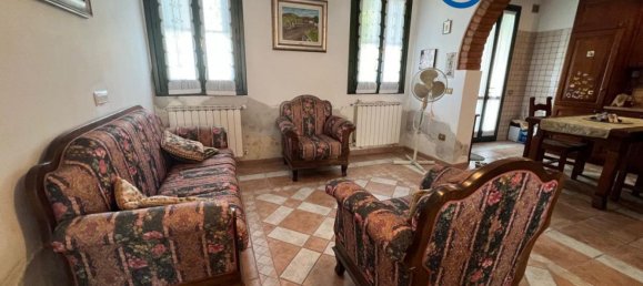 4 rooms House in Villanova Marchesana, Italy No. 166050 9