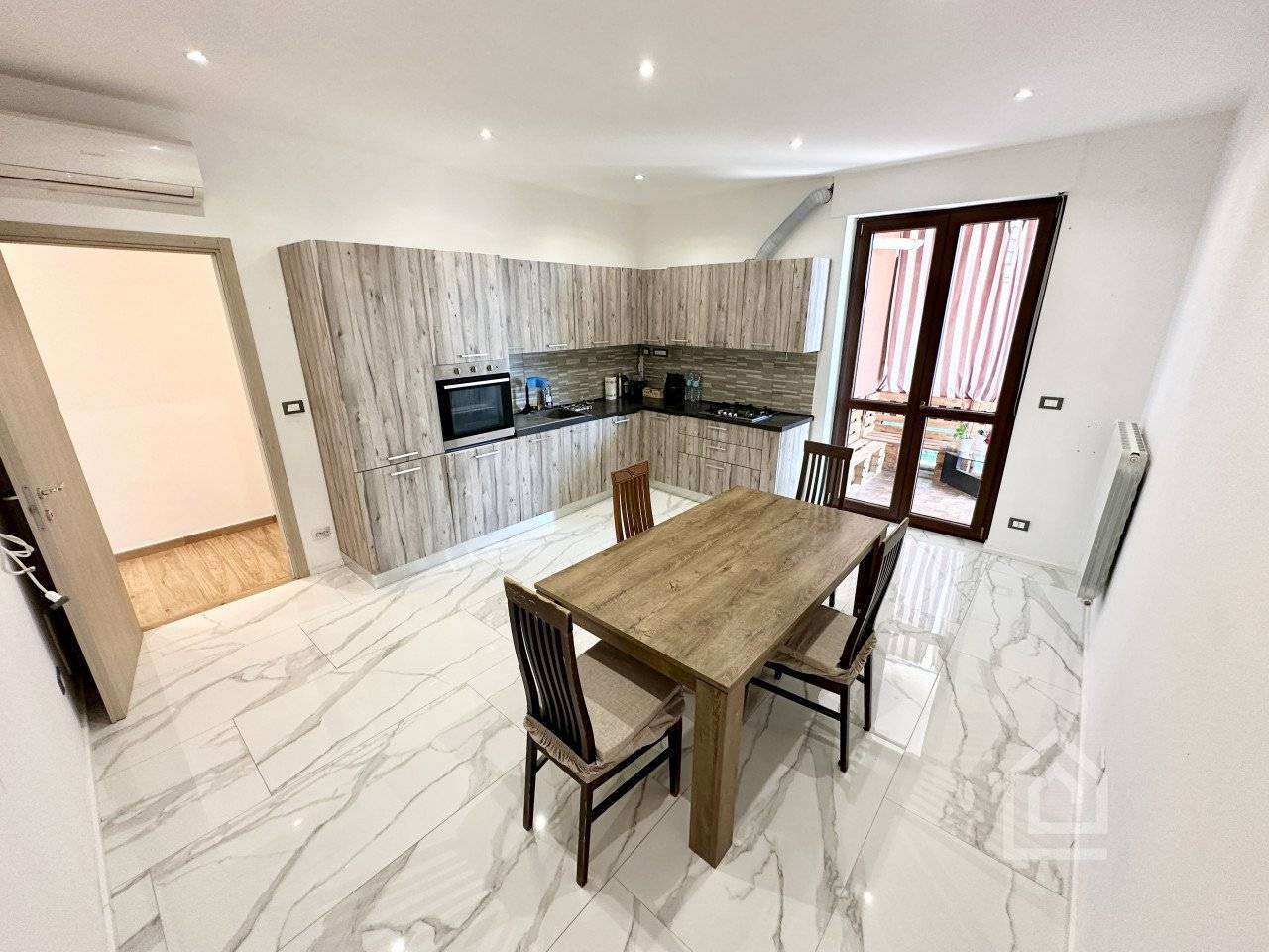 Apartamento T2 em Rondissone, Italy N.º 296346