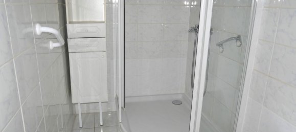 3 bedrooms Apartment in Villeneuve-la-Garenne, France No. 171794 6