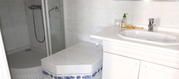 3 bedrooms Apartment in Villeneuve-la-Garenne, France No. 171794 7