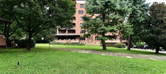 5 bedrooms Penthouse in Vedano al Lambro, Italy No. 266203 6