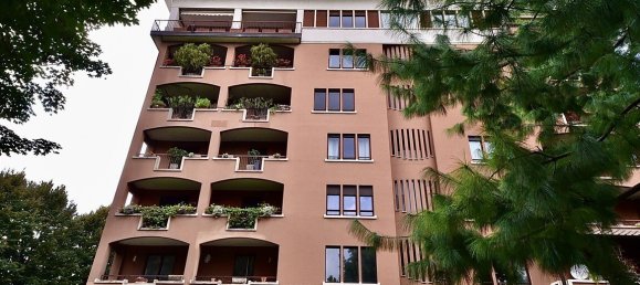 5 bedrooms Penthouse in Vedano al Lambro, Italy No. 266203 9