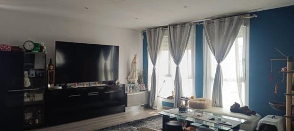 3 bedrooms Apartment in Port-de-Bouc, France No. 309470 4