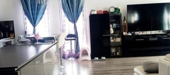 3 bedrooms Apartment in Port-de-Bouc, France No. 309470 3