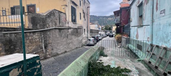 5 rooms Apartment in Naples, Italy No. 116903 4