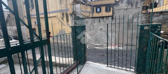 5 rooms Apartment in Naples, Italy No. 116903 5