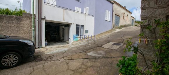 Вилла с 3 спальнями в Лурас, Италия № 327006 26