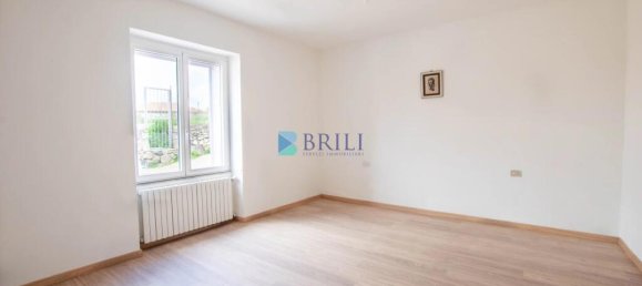 Вилла с 3 спальнями в Лурас, Италия № 327006 9