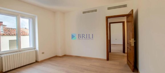 Вилла с 3 спальнями в Лурас, Италия № 327006 11