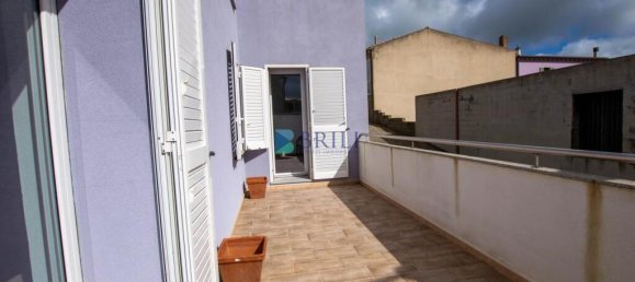 Вилла с 3 спальнями в Лурас, Италия № 327006 20