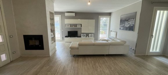 Casa de 6 divisões em Selvazzano Dentro, Italy N.º 147434 6