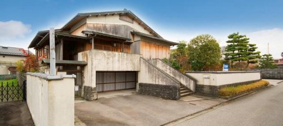 6 bedrooms House in Hatoyama, Japan No. 573 2