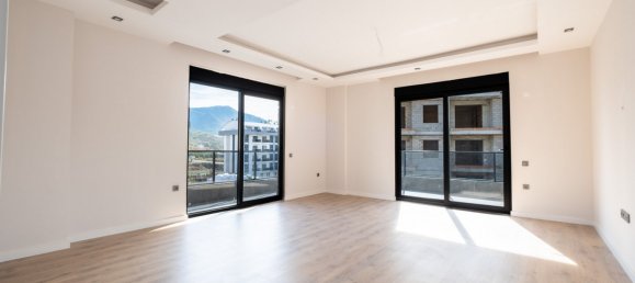 Apartamento 4+1 em Oba, Turkey N.º 13089 23