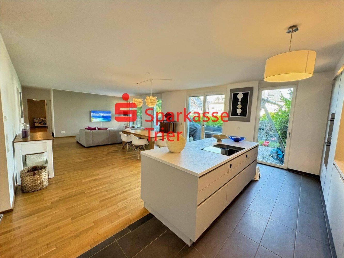 Квартира с 2 спальнями в Трир, Германия № 238415