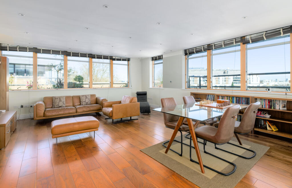 3 Schlafzimmer Wohnung in London, United Kingdom, Nr. 14153