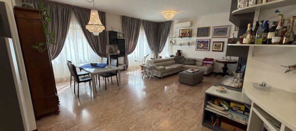 7 rooms Apartment in Florence, Italy No. 15292 21