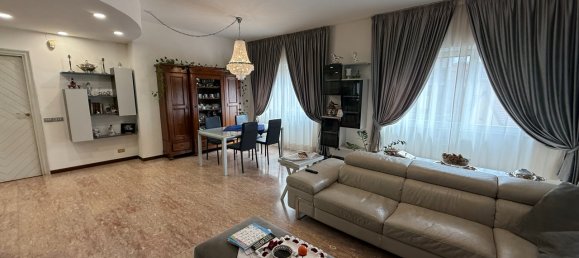 7 rooms Apartment in Florence, Italy No. 15292 17