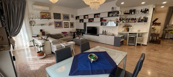 7 rooms Apartment in Florence, Italy No. 15292 20