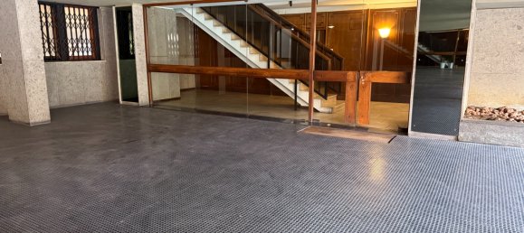 7 rooms Apartment in Florence, Italy No. 15292 11