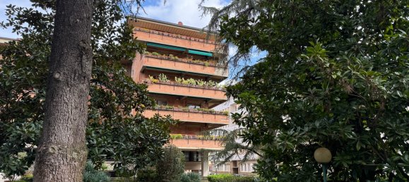 7 rooms Apartment in Florence, Italy No. 15292 8