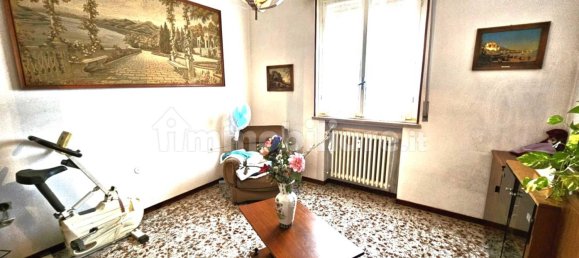 3 bedrooms Apartment in Parma, Italy No. 77737 8