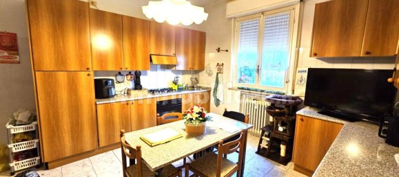 3 bedrooms Apartment in Parma, Italy No. 77737 17