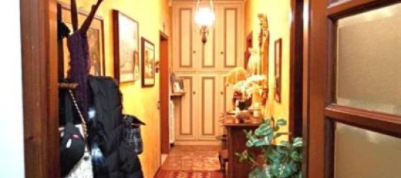 3 bedrooms Apartment in Parma, Italy No. 77737 5