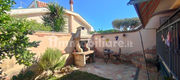 Вилла с 2 спальнями в Ардеа, Италия № 304076 5